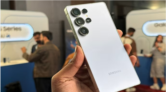 Samsung Galaxy S26 Series Camera Rumors: 7 Powerful Leaks Hint at Stunning Photography Upgrades 2 Samsung Galaxy S26 Series Camera Rumors – What to Expect from the Next-Gen Smartphone